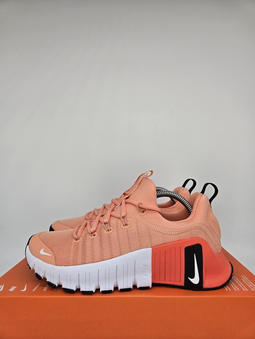 Nike Free Metcon 6 Apricot Agate Turf Orange Women's Workout Shoes Size 7